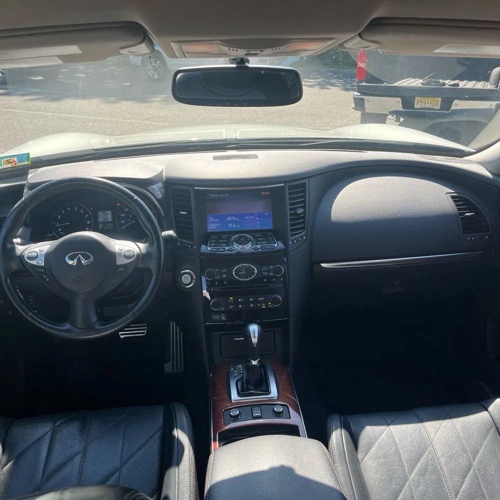 Used 2014 INFINITI QX70 AWD w/ Premium Package image 26