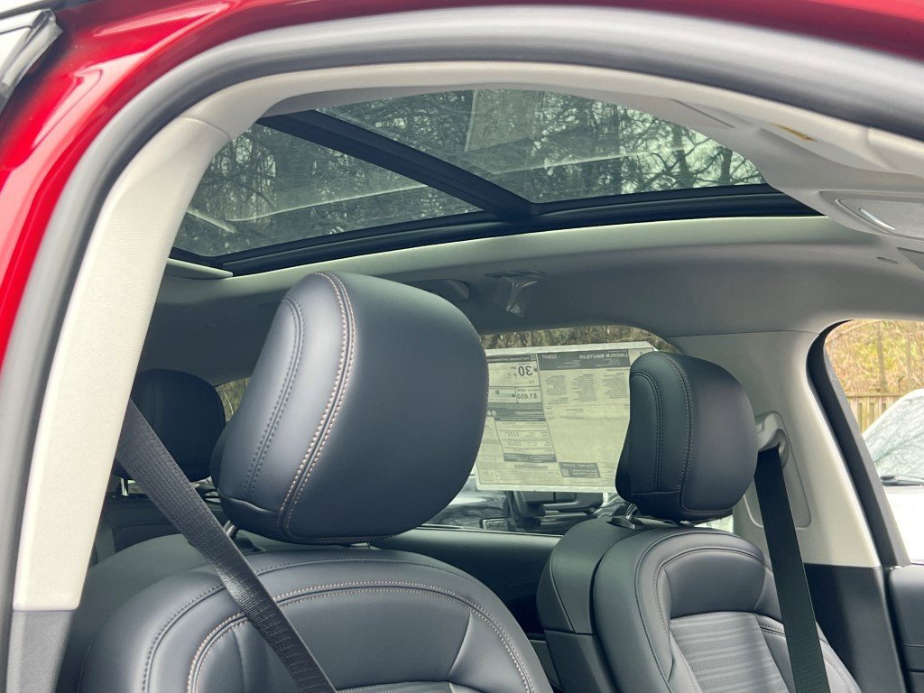 New 2026 Lincoln Nautilus Reserve image 8