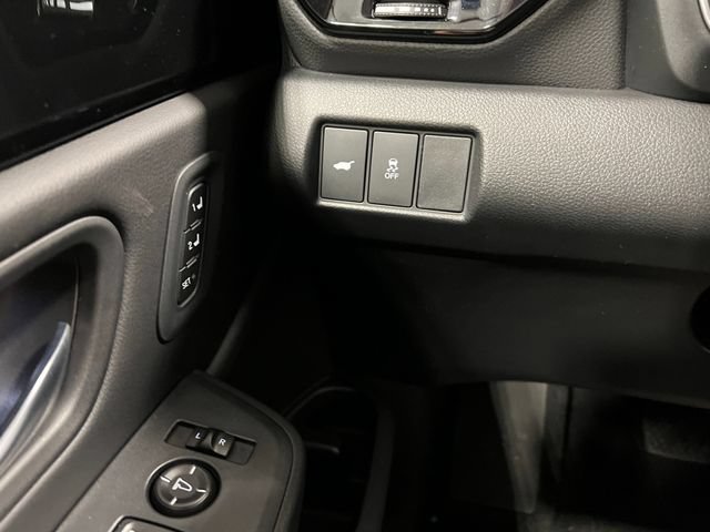 New 2025 Honda Pilot Touring image 13