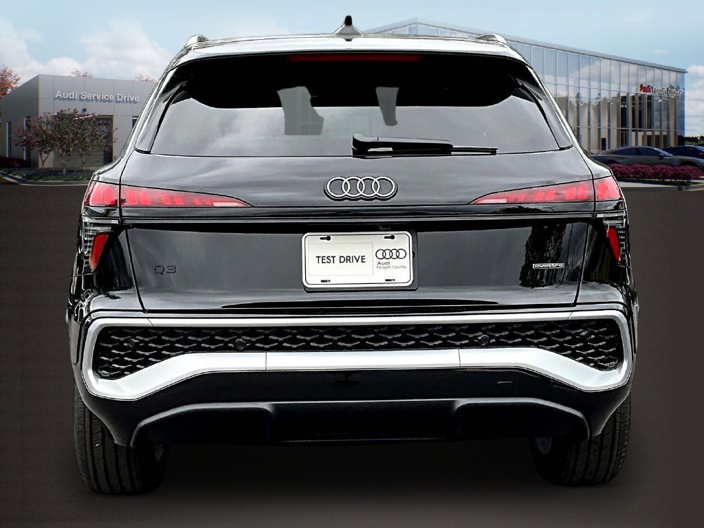 New 2026 Audi Q3 quattro 2.0T AWD/4WD image 4