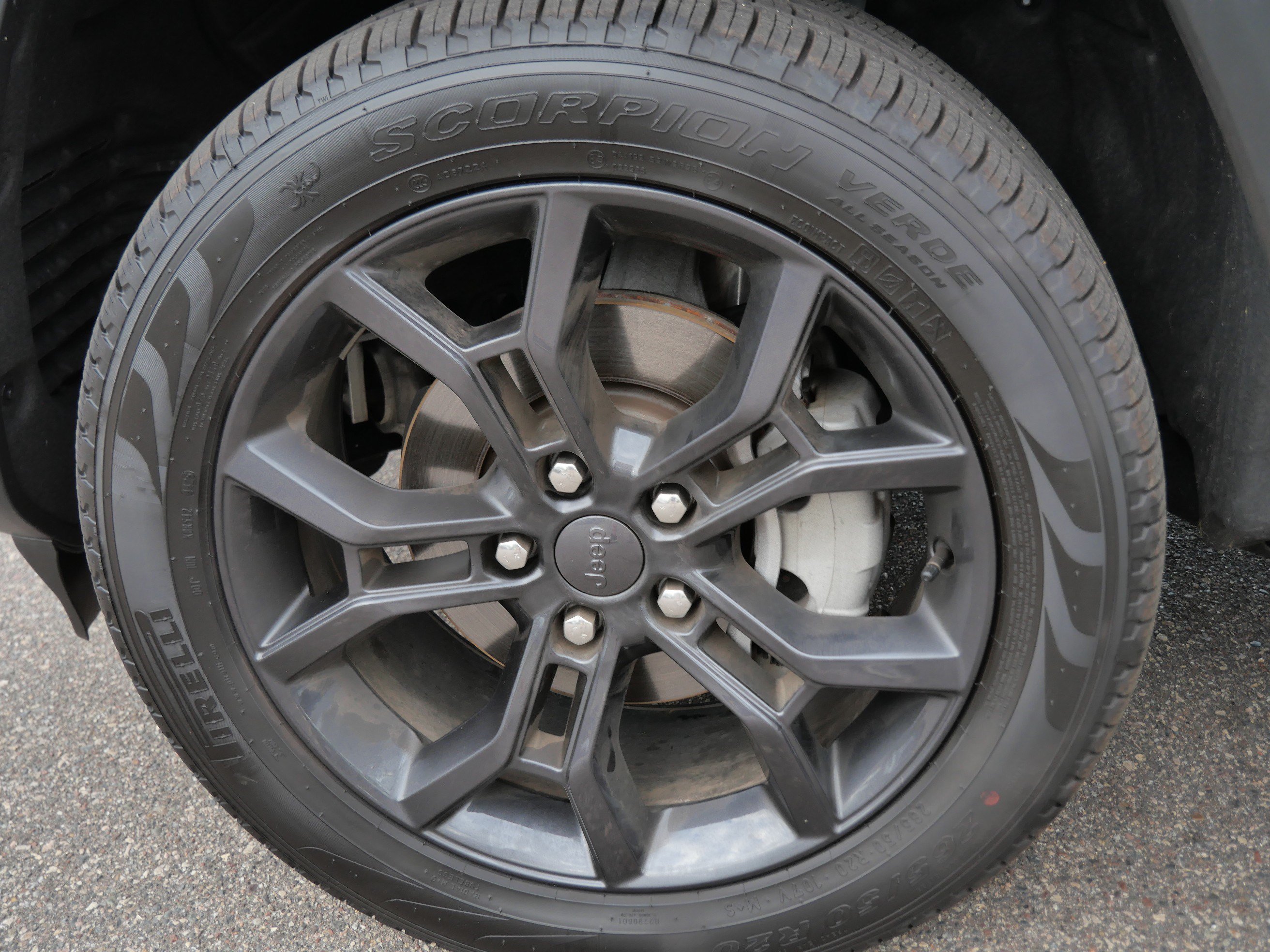 Used 2025 Jeep Grand Cherokee Limited AWD/4WD image 15