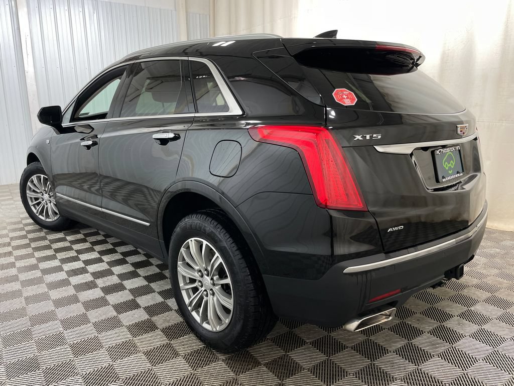 Used 2018 Cadillac XT5 Luxury w/ Driver Awareness Package AWD/4WD image 5