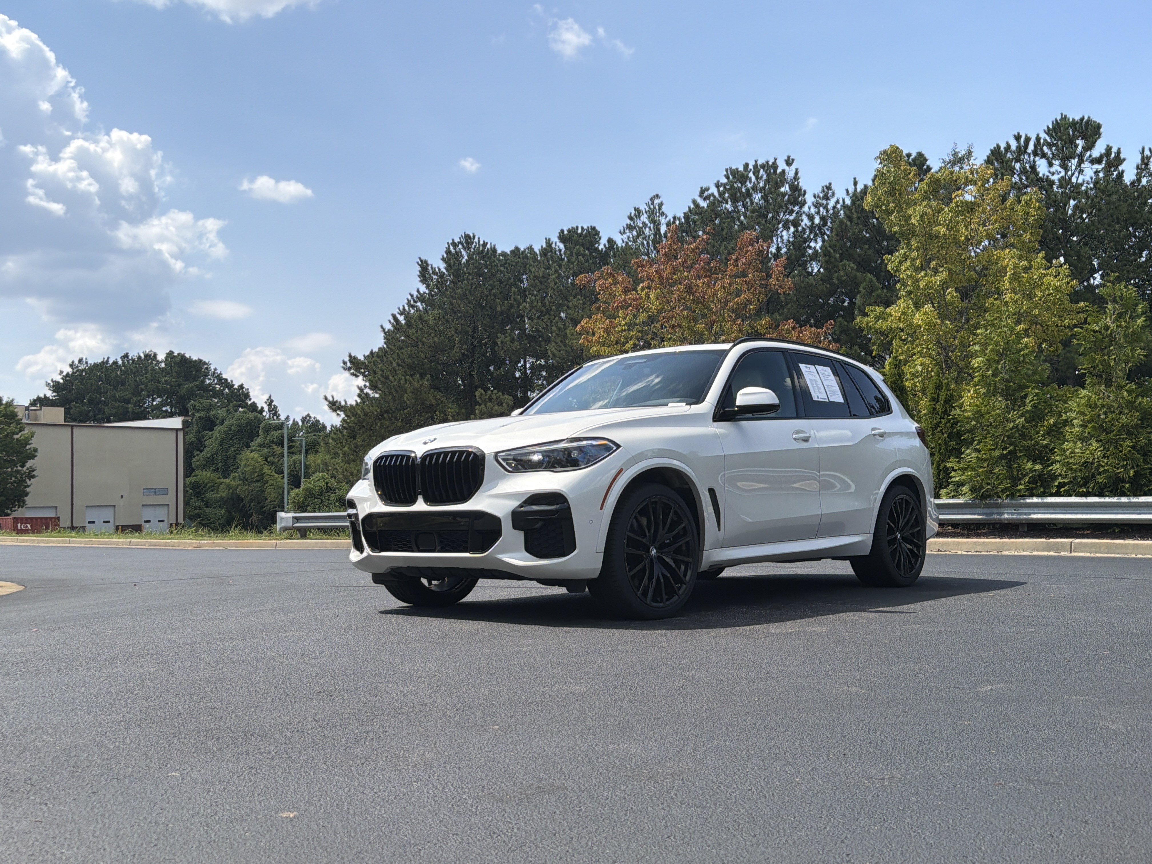 Used 2022 BMW X5 M50i w/ Executive Package AWD/4WD image 14