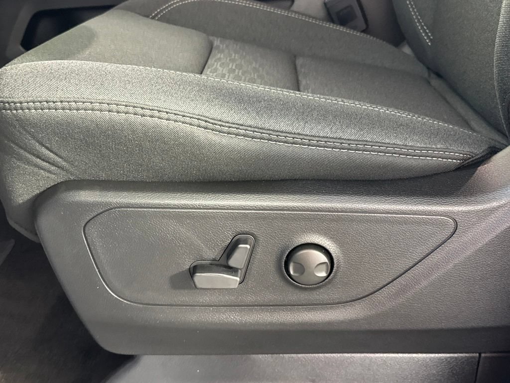 New 2027 RAM 1500 4x4 Crew Cab image 26