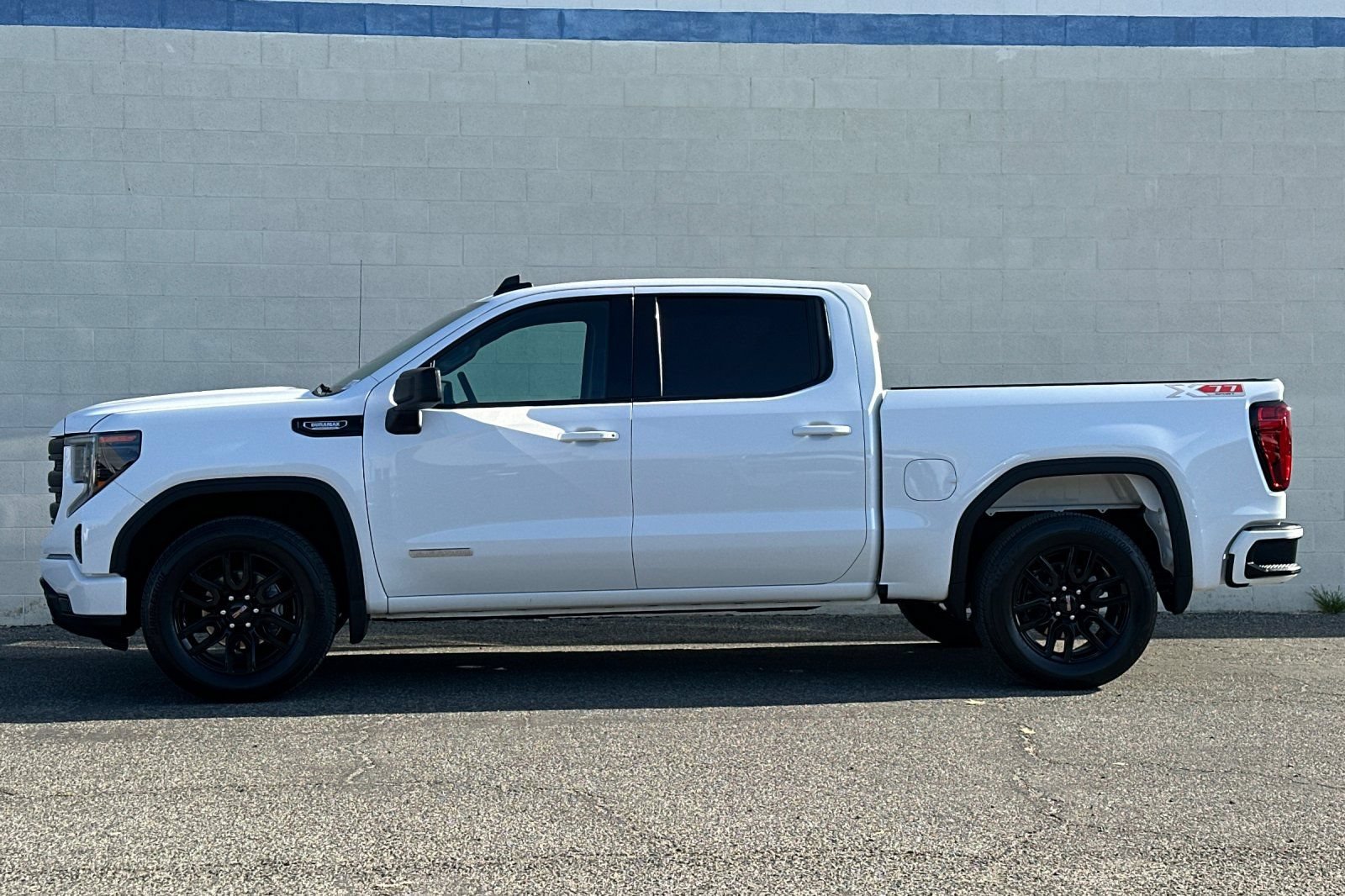 Certified 2024 GMC Sierra 1500 Elevation RWD image 7