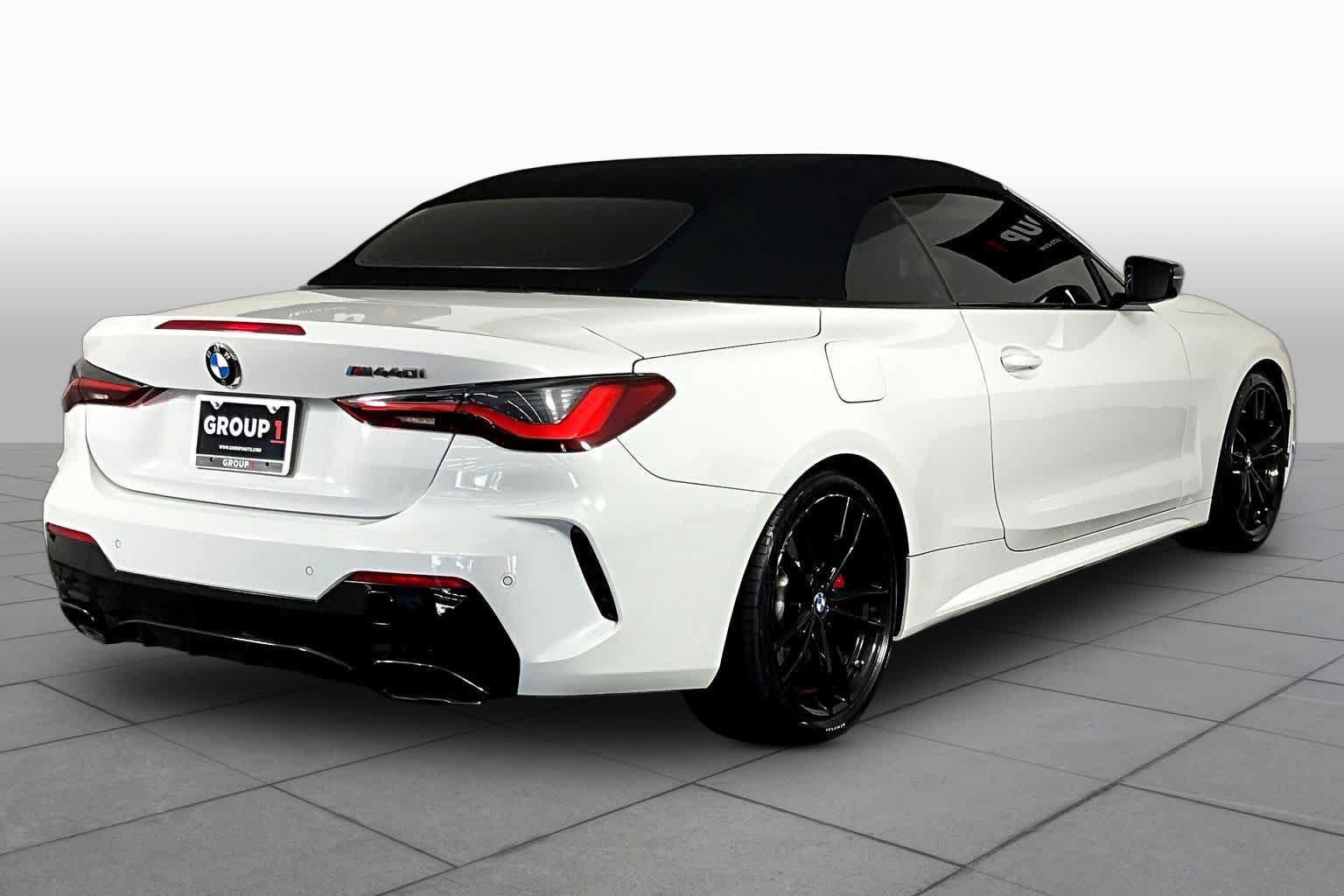 Used 2023 BMW M440i Convertible w/ Premium Package RWD image 12
