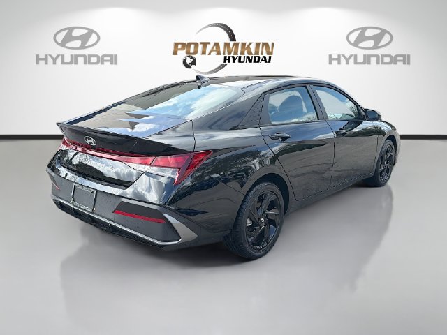 Certified 2026 Hyundai Elantra Sport FWD image 6
