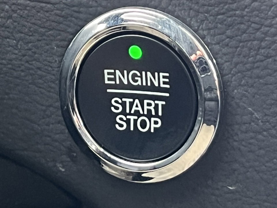 Used 2024 Ford Edge Titanium w/ Equipment Group 301A image 28