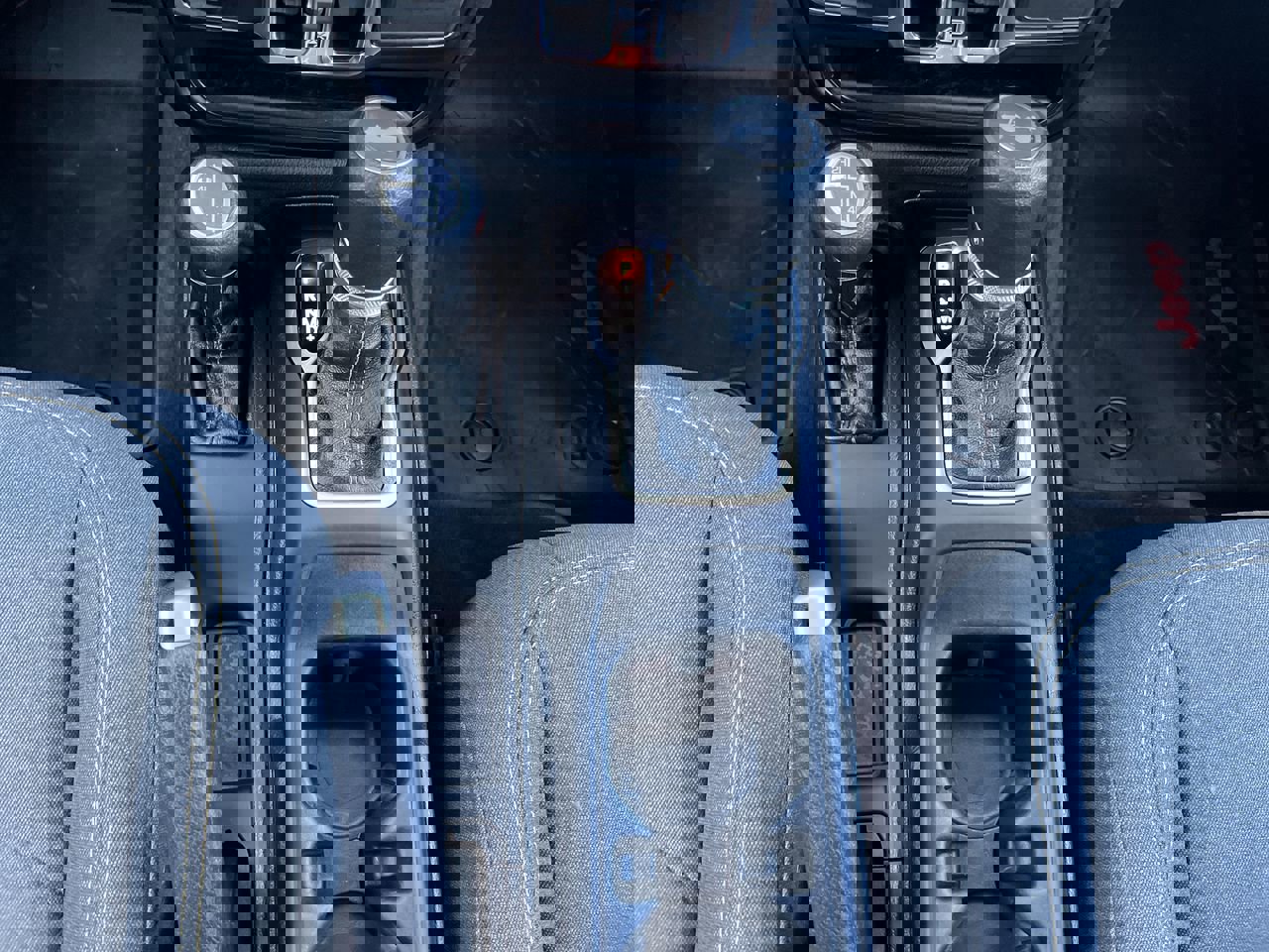 Used 2025 Jeep Wrangler Sport S image 26