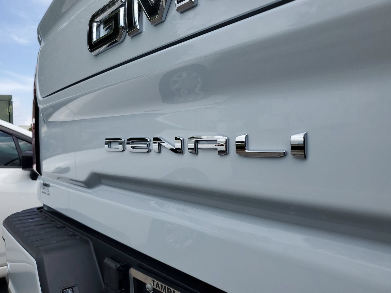 New 2026 GMC Sierra 3500 Denali Ultimate AWD/4WD image 9