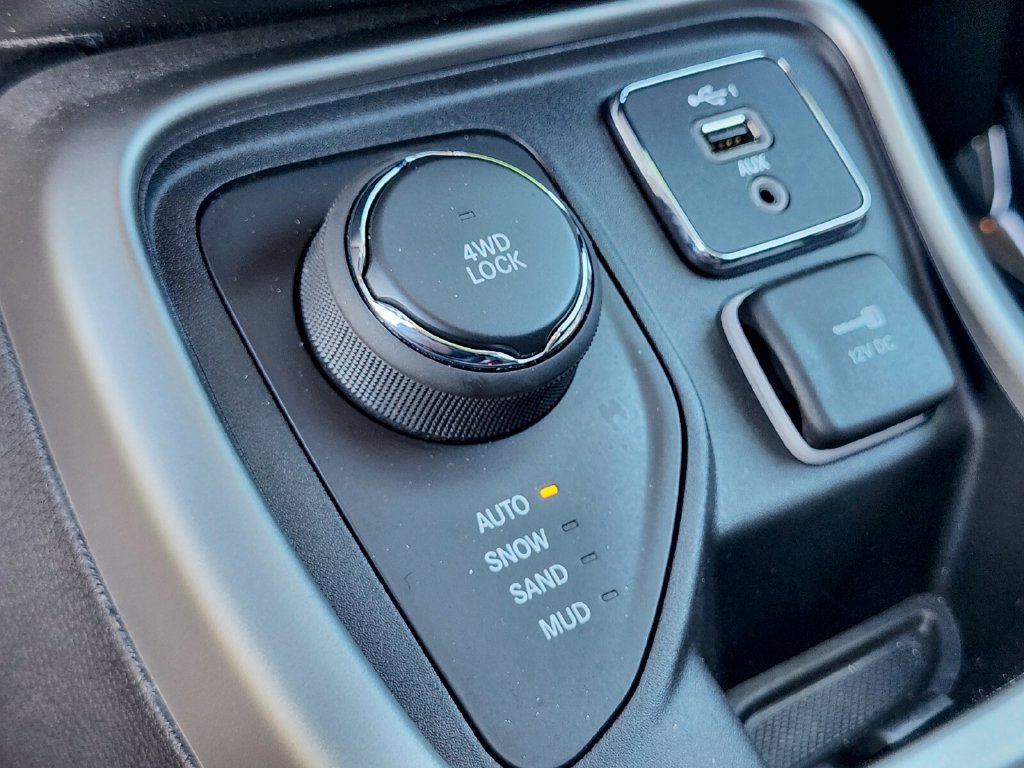 Used 2021 Jeep Compass Latitude w/ Convenience Group AWD/4WD image 25