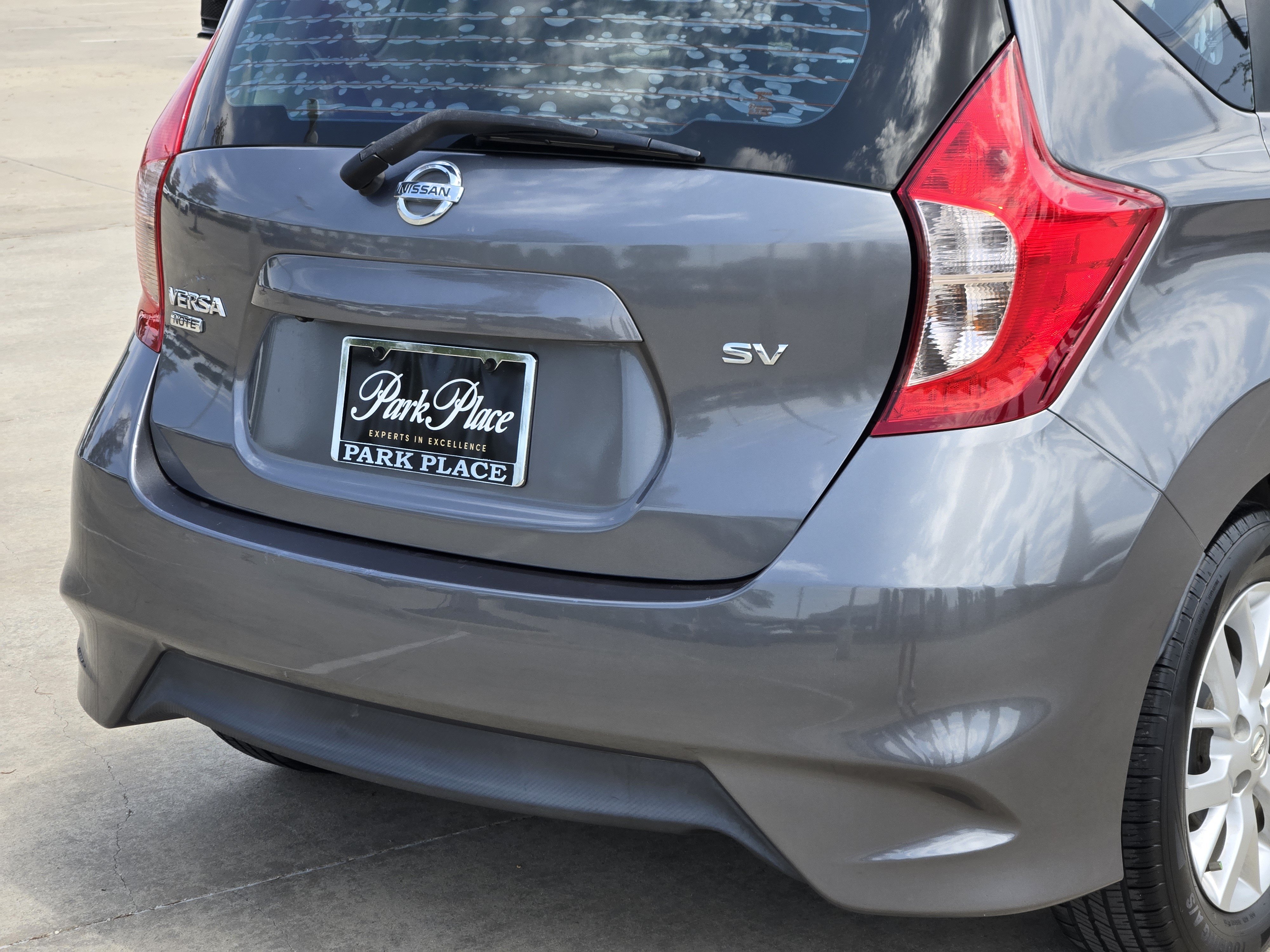 Used 2017 Nissan Versa Note SV w/ SV Appearance Package FWD image 17