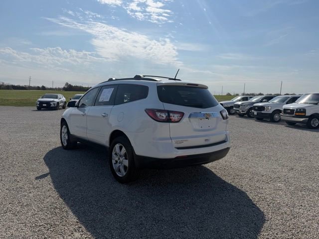 Used 2017 Chevrolet Traverse LT w/ Style and Technology Package FWD image 5