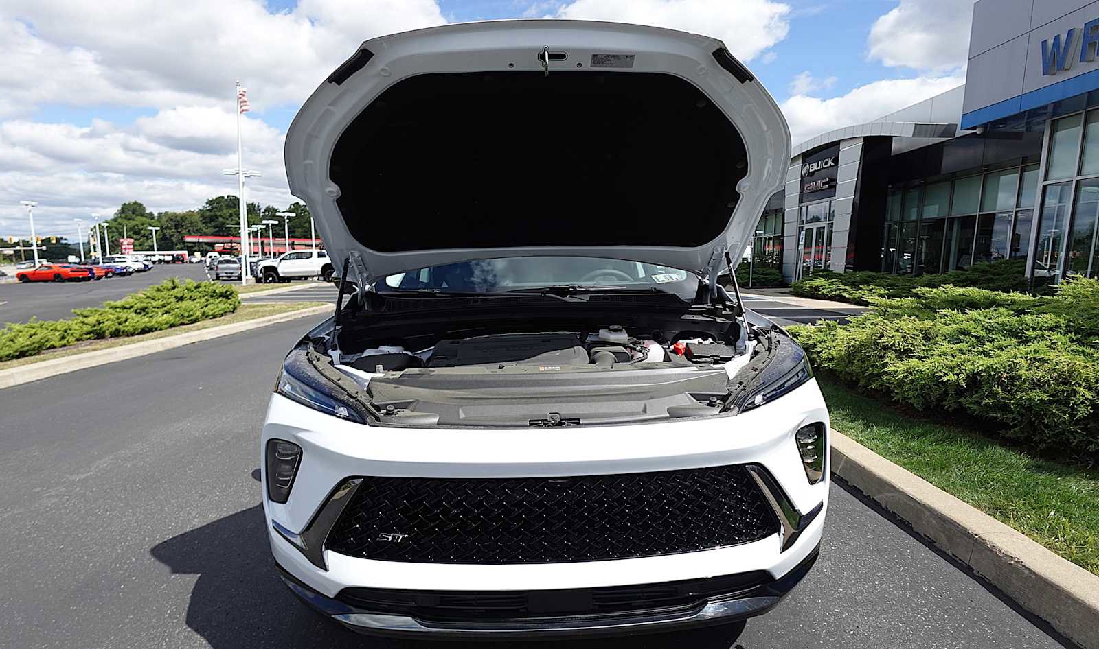 New 2025 Buick Envision Sport Touring image 32