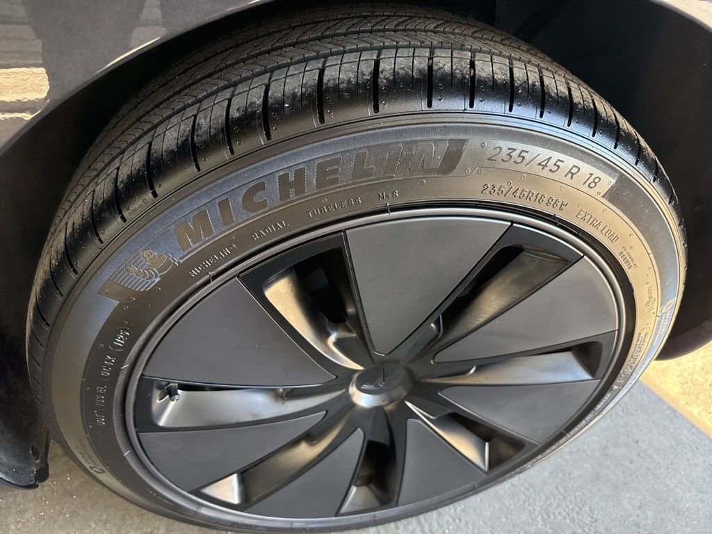 Used 2025 Tesla Model 3 Long Range image 11