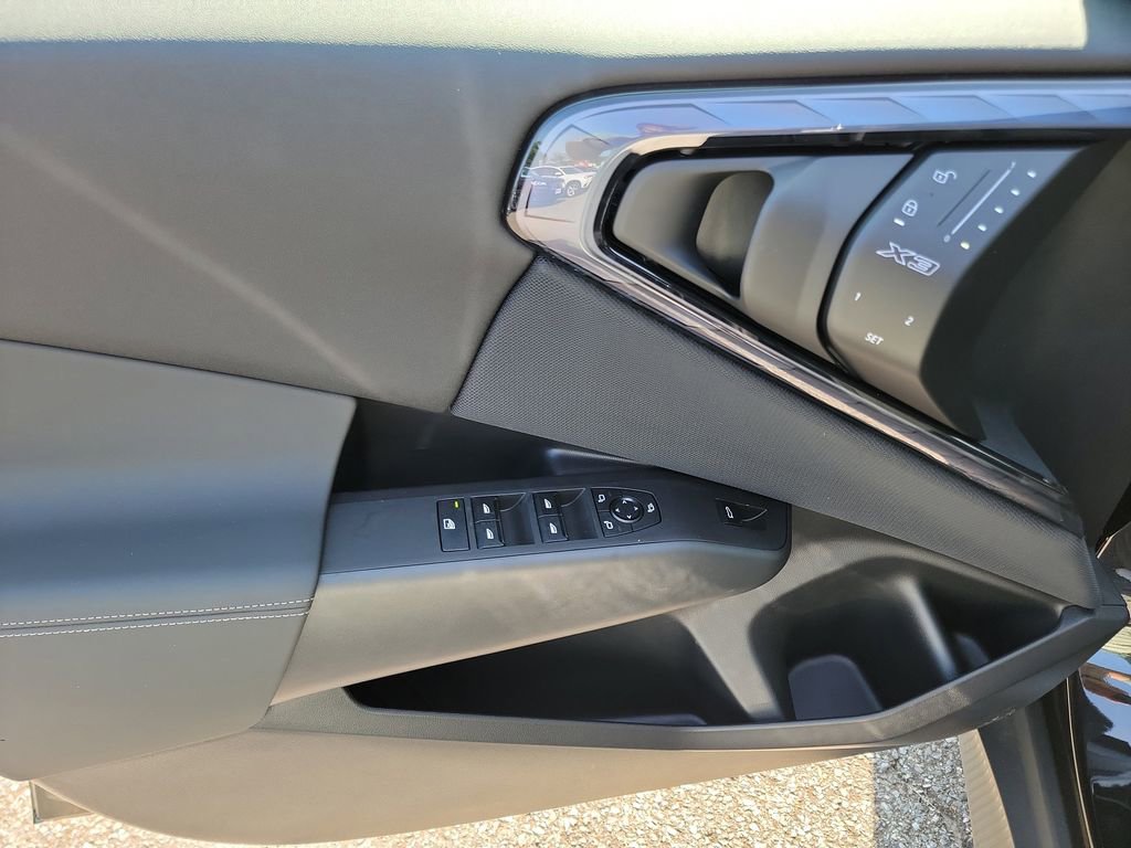 Certified 2025 BMW X3 xDrive30i w/ Premium Package image 10