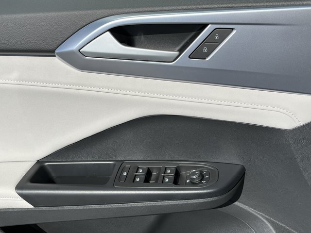 New 2026 Volkswagen Taos SE AWD/4WD image 17