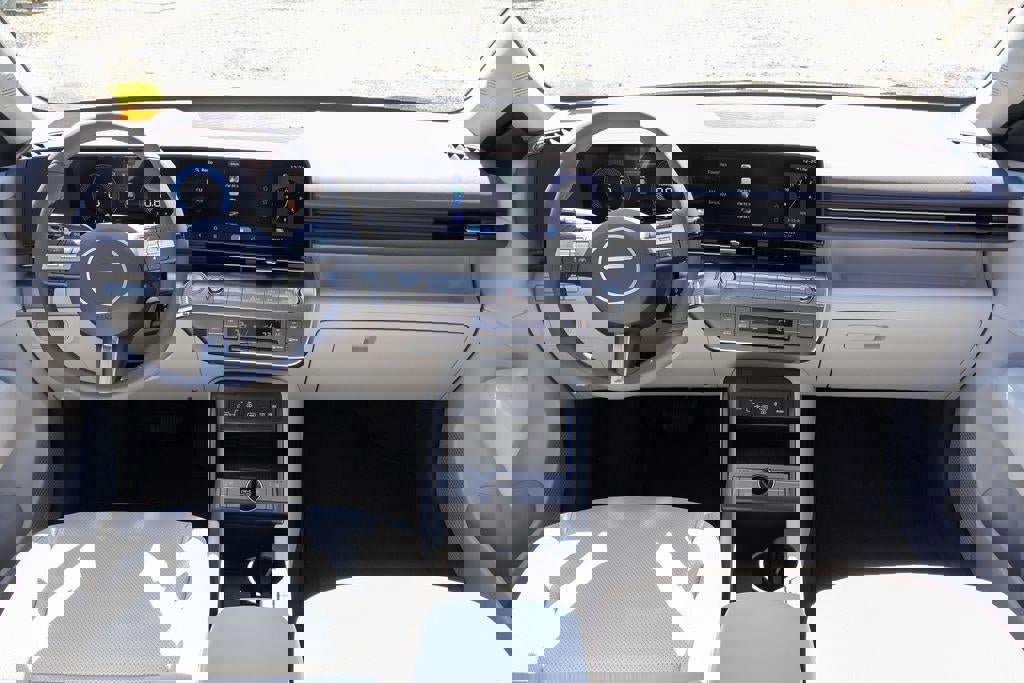 New 2026 Hyundai Kona SEL Premium image 6