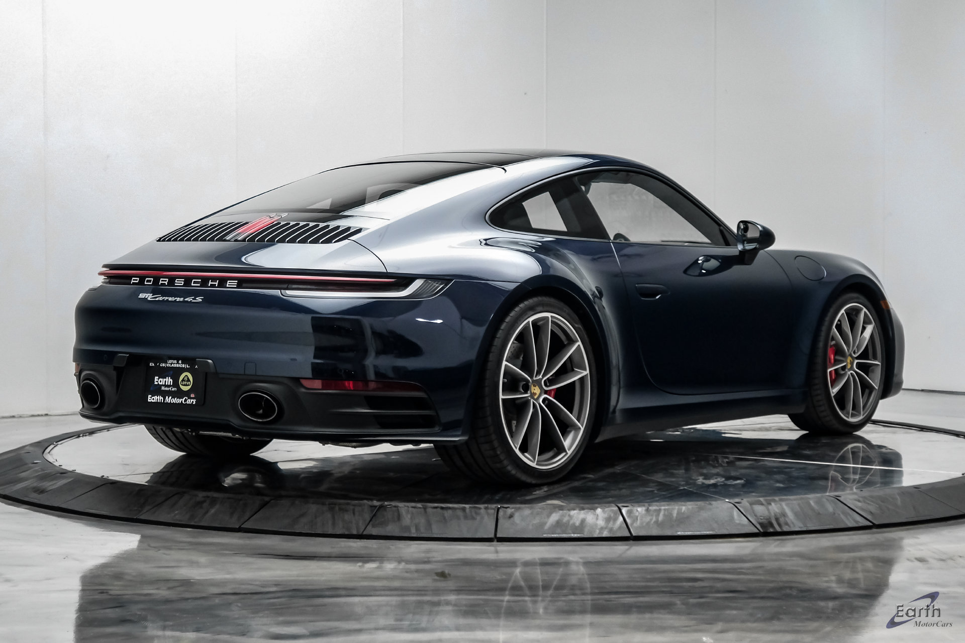 Used 2020 Porsche 911 Carrera 4S AWD/4WD image 16