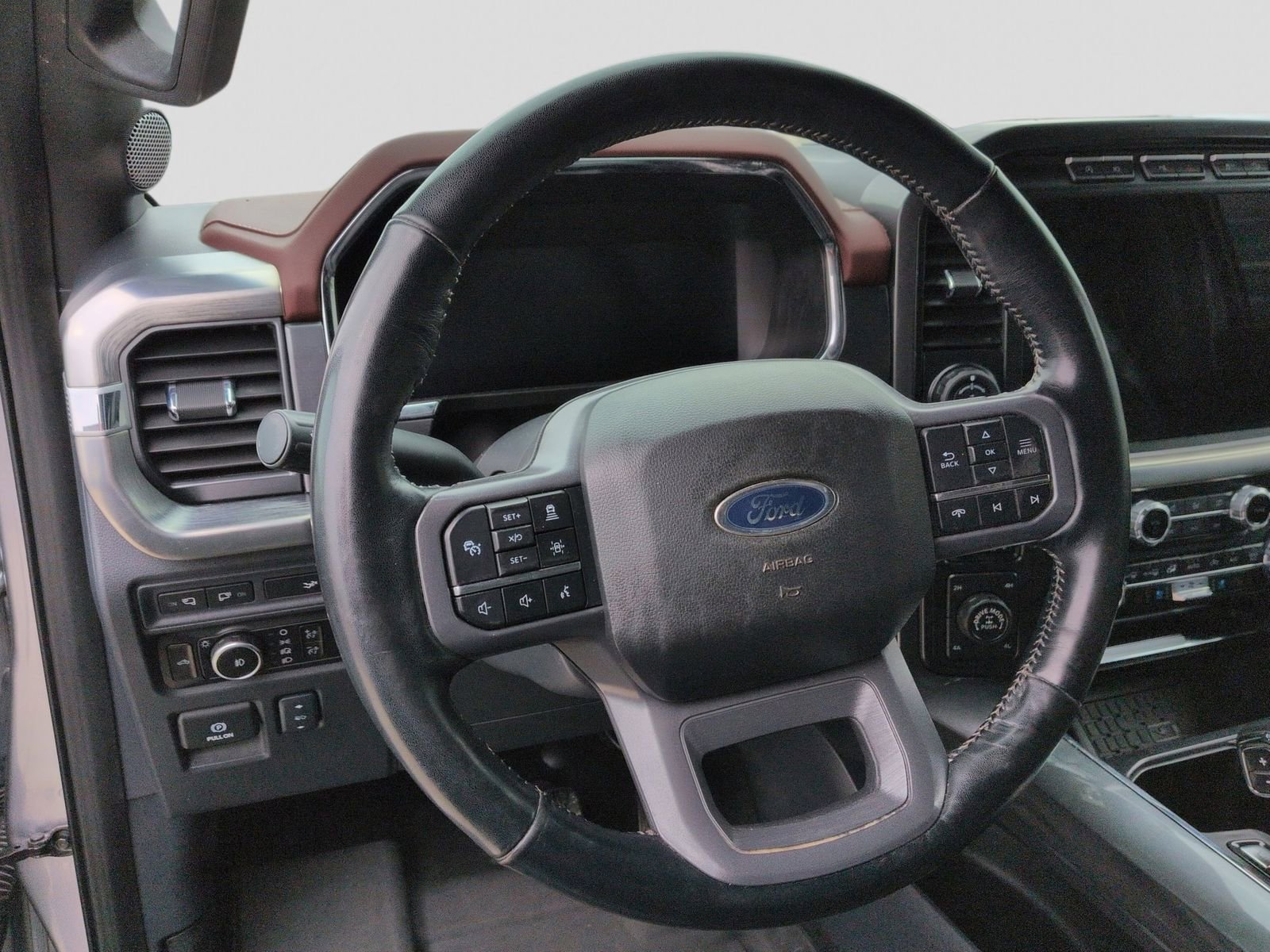 Certified 2023 Ford F150 Lariat w/ Equipment Group 502A High image 28