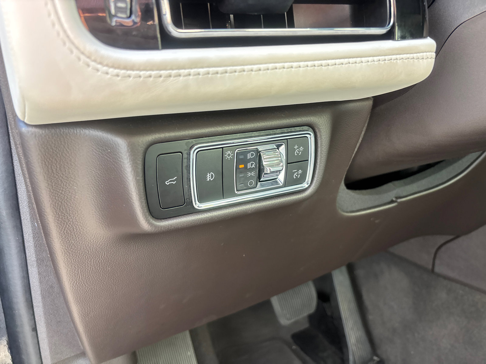 Certified 2023 Lincoln Aviator Black Label w/ Dynamic Handling Package image 15