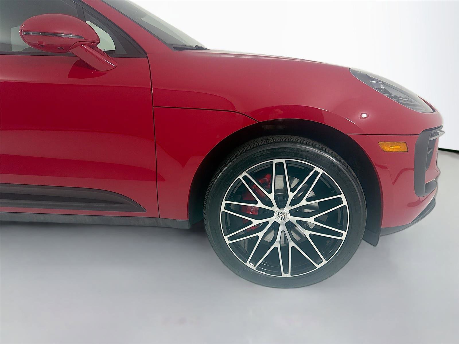 Certified 2023 Porsche Macan S AWD/4WD image 29