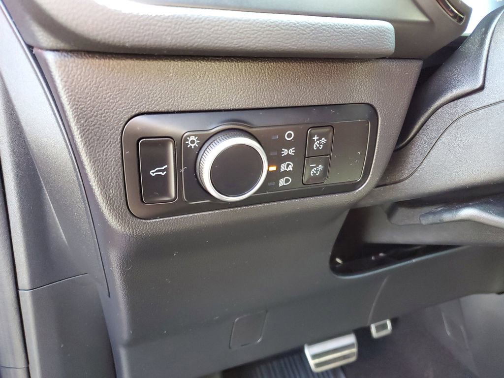 Used 2024 Ford Escape ST-Line w/ Tech Pack #1 AWD/4WD image 13