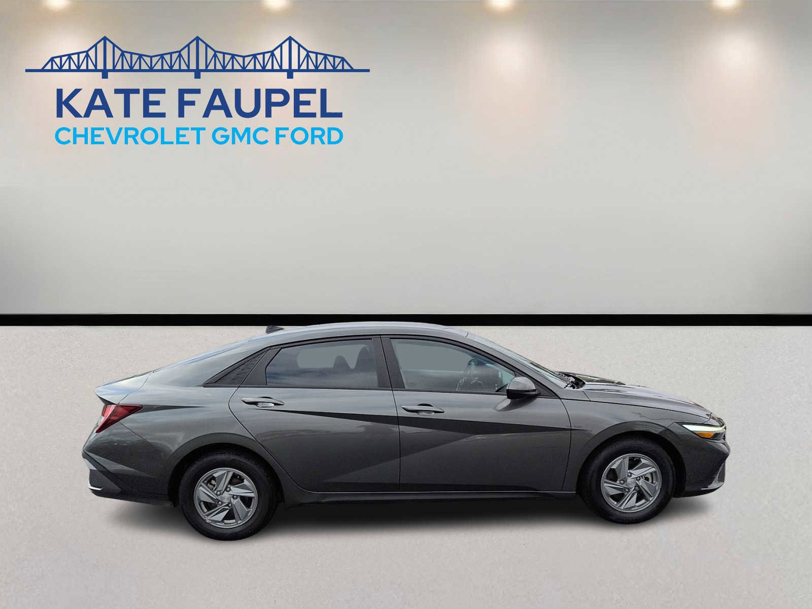 Used 2024 Hyundai Elantra SE FWD image 8