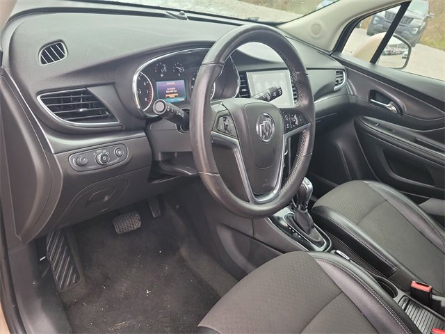 Used 2019 Buick Encore Sport Touring image 18