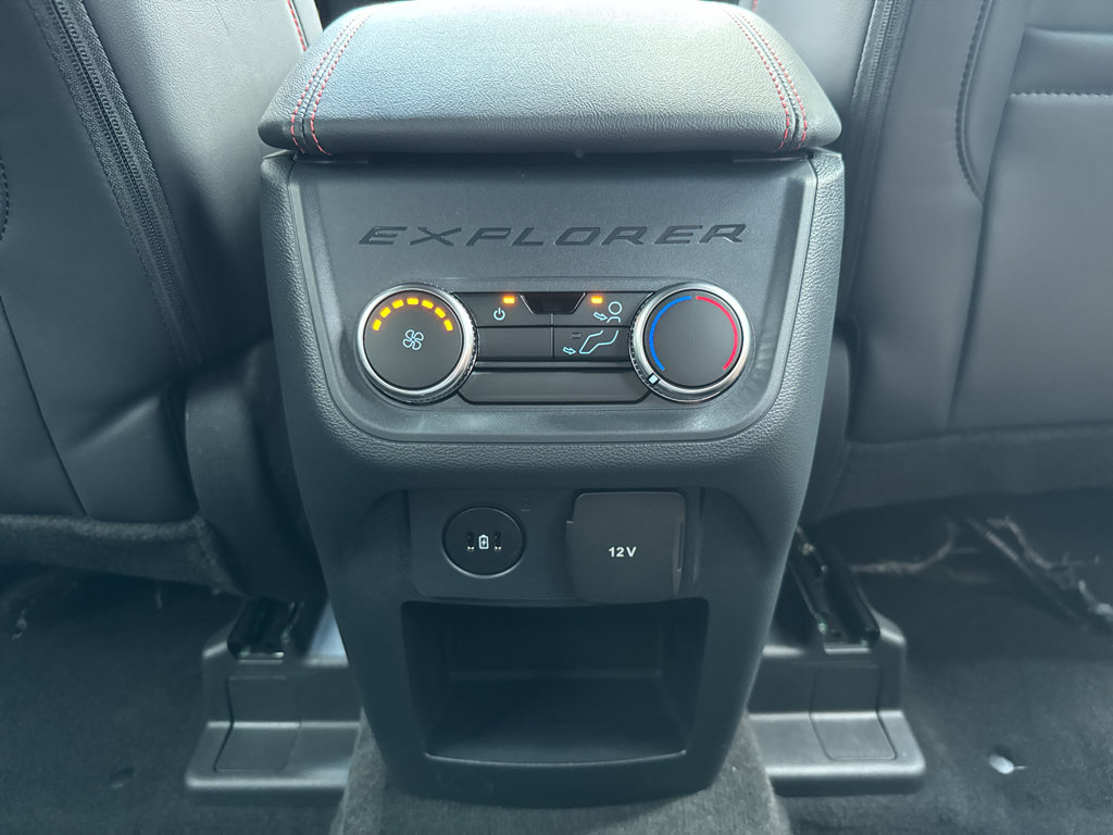 New 2026 Ford Explorer ST-Line w/ ST-Line Street Pack AWD/4WD image 23