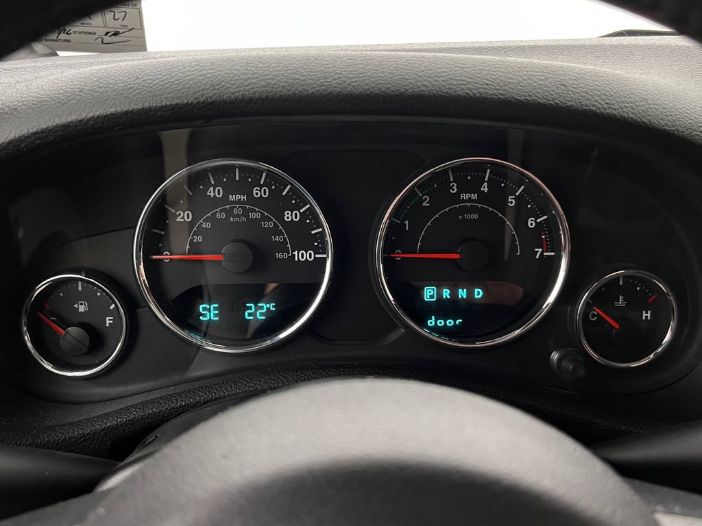 Used 2015 Jeep Wrangler Sahara AWD/4WD image 20