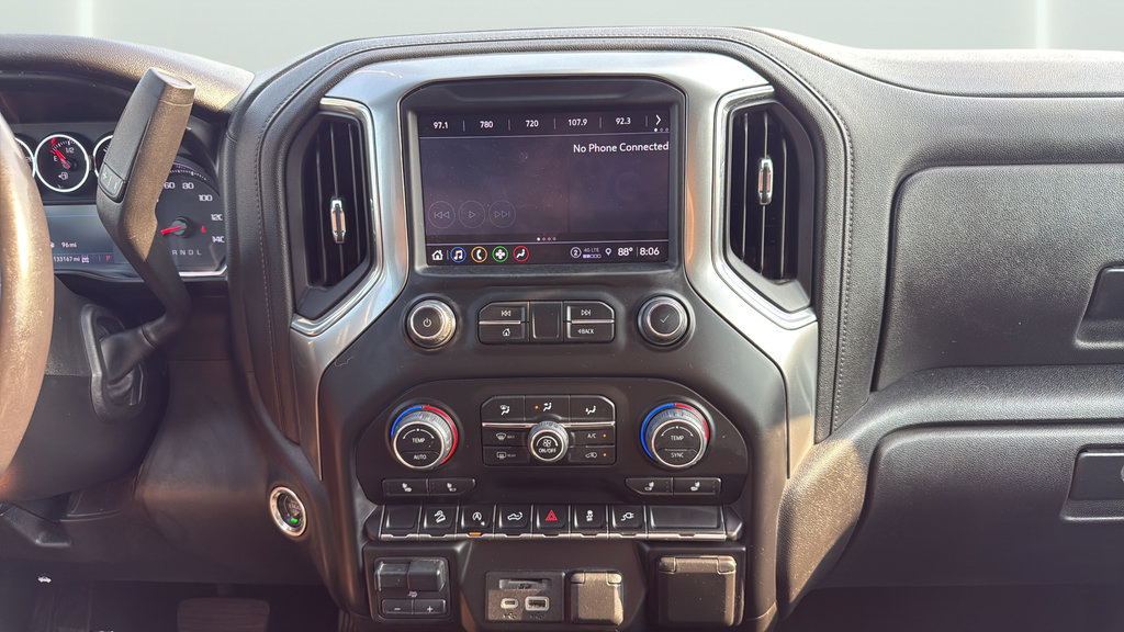 Used 2022 Chevrolet Silverado 1500 LT w/ Z71 Off-Road Package AWD/4WD image 19