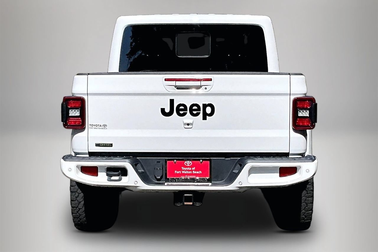 Used 2021 Jeep Gladiator Overland AWD/4WD image 6