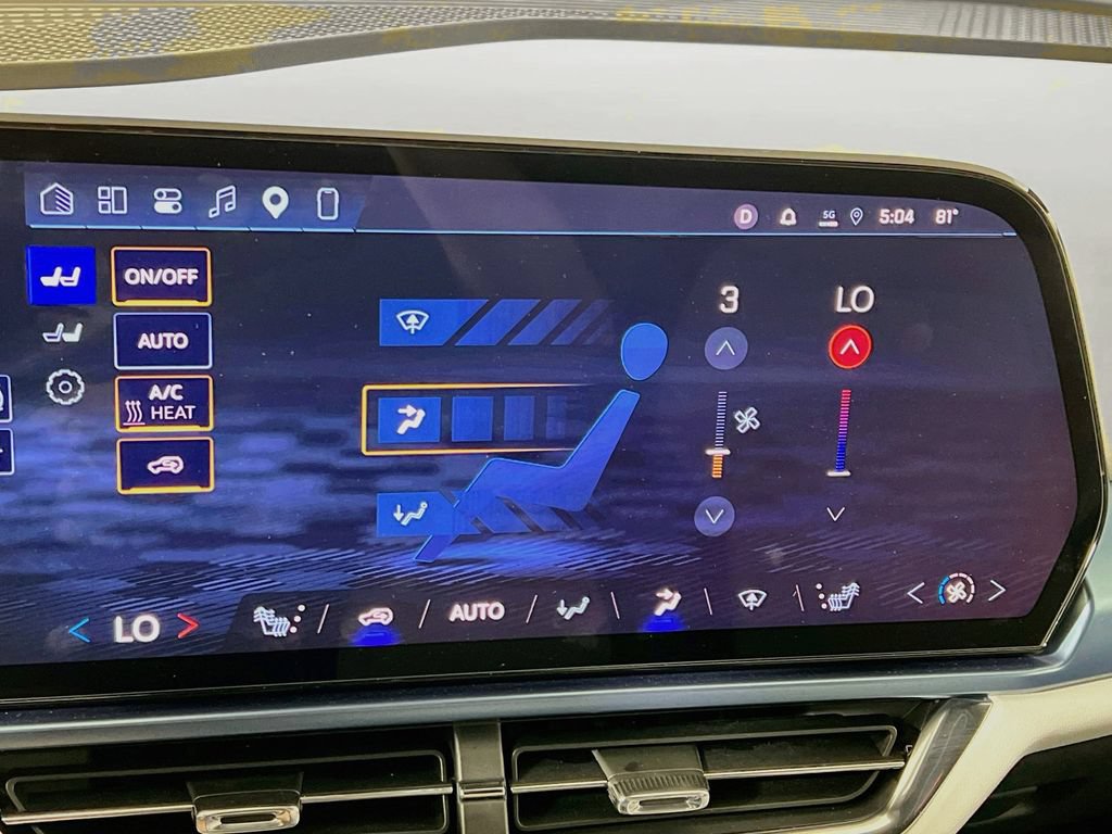 New 2026 Chevrolet Equinox EV LT FWD image 16