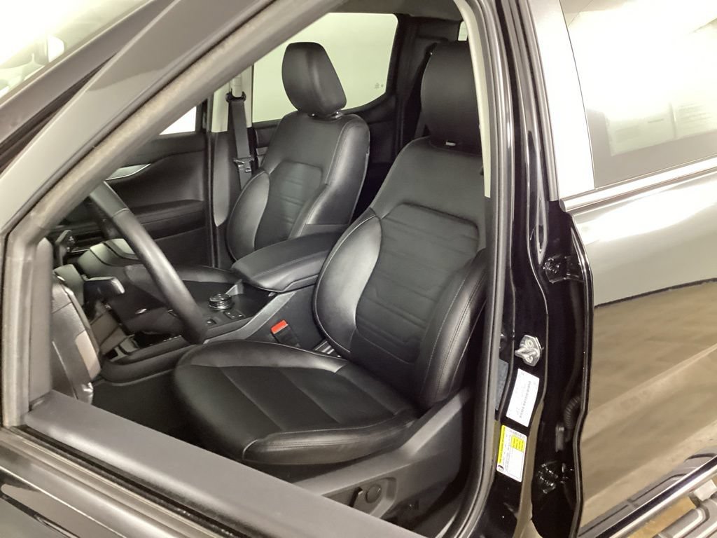 Used 2025 Ford Ranger Lariat w/ Black Appearance Package AWD/4WD image 24