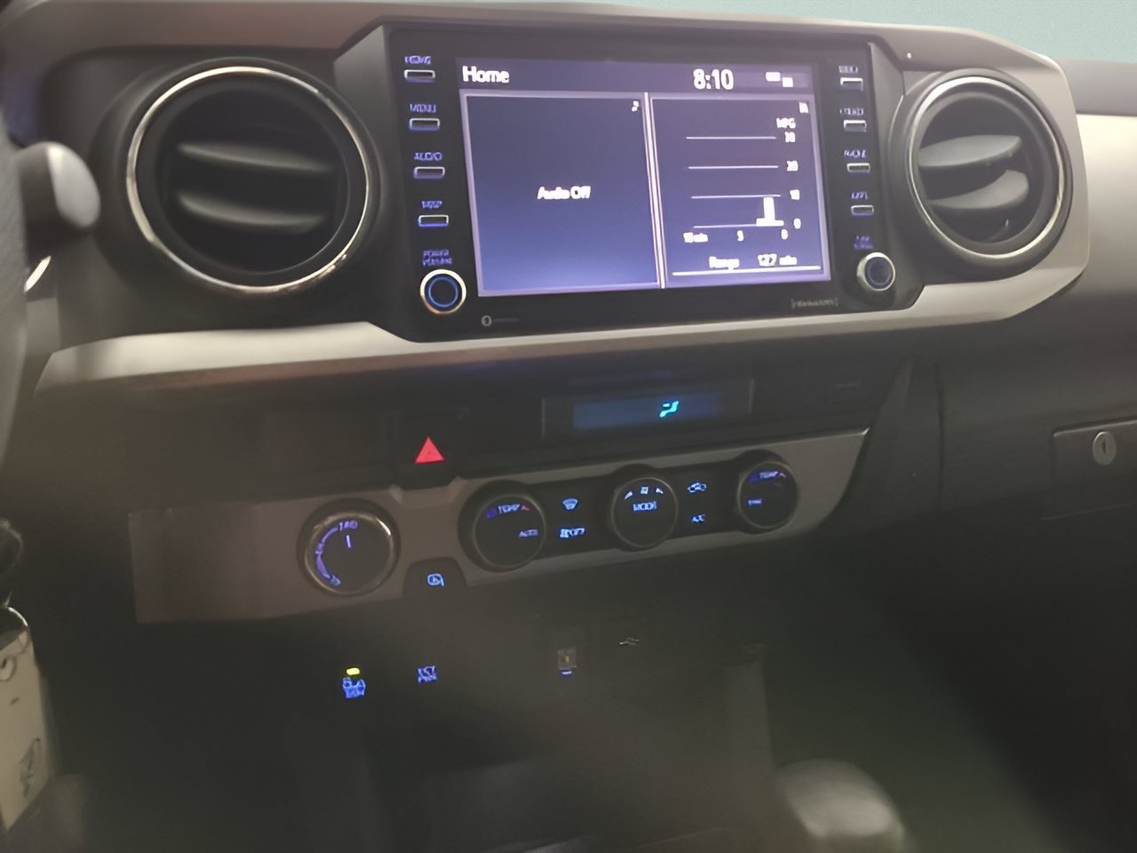 Used 2021 Toyota Tacoma SR5 w/ Technology Package AWD/4WD image 31