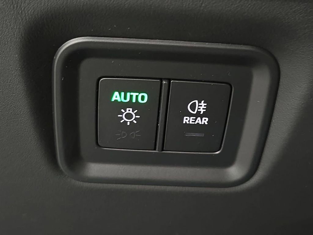 New 2026 Porsche Cayenne S AWD/4WD image 21