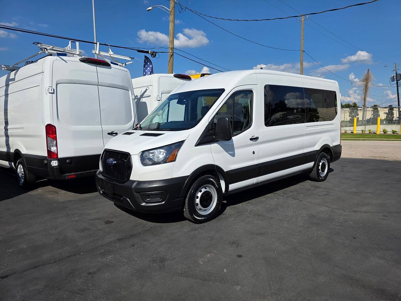 Used 2023 Ford Transit 350 XL RWD image 32
