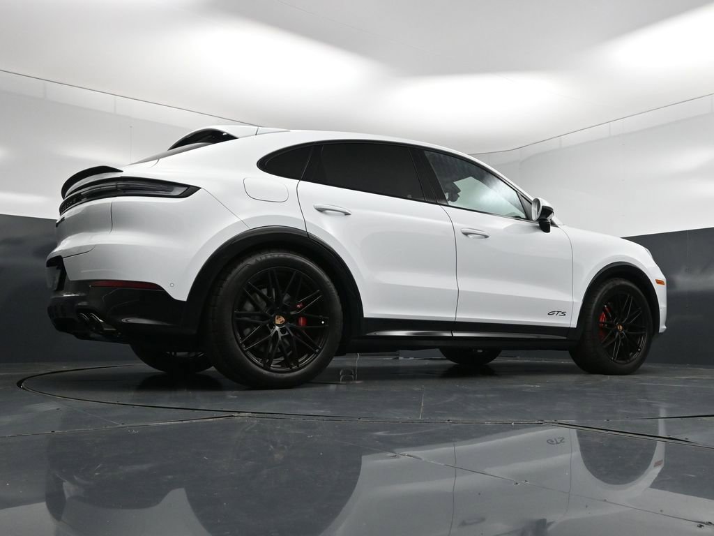 Used 2026 Porsche Cayenne GTS image 24