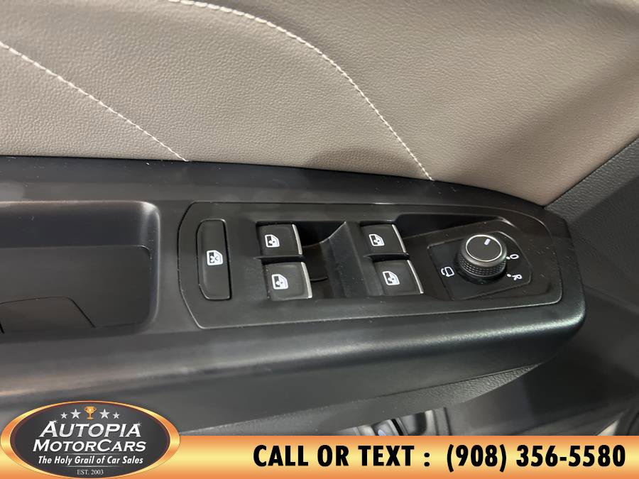 Used 2021 Volkswagen Atlas Cross Sport SEL Premium R-Line image 30