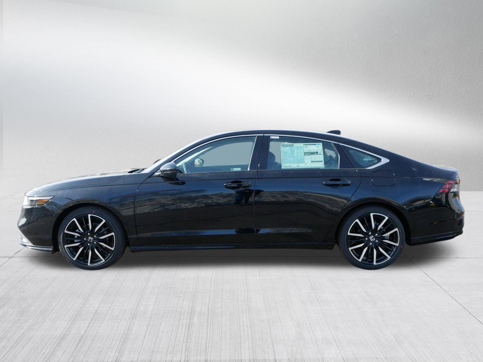 New 2026 Honda Accord Touring image 4