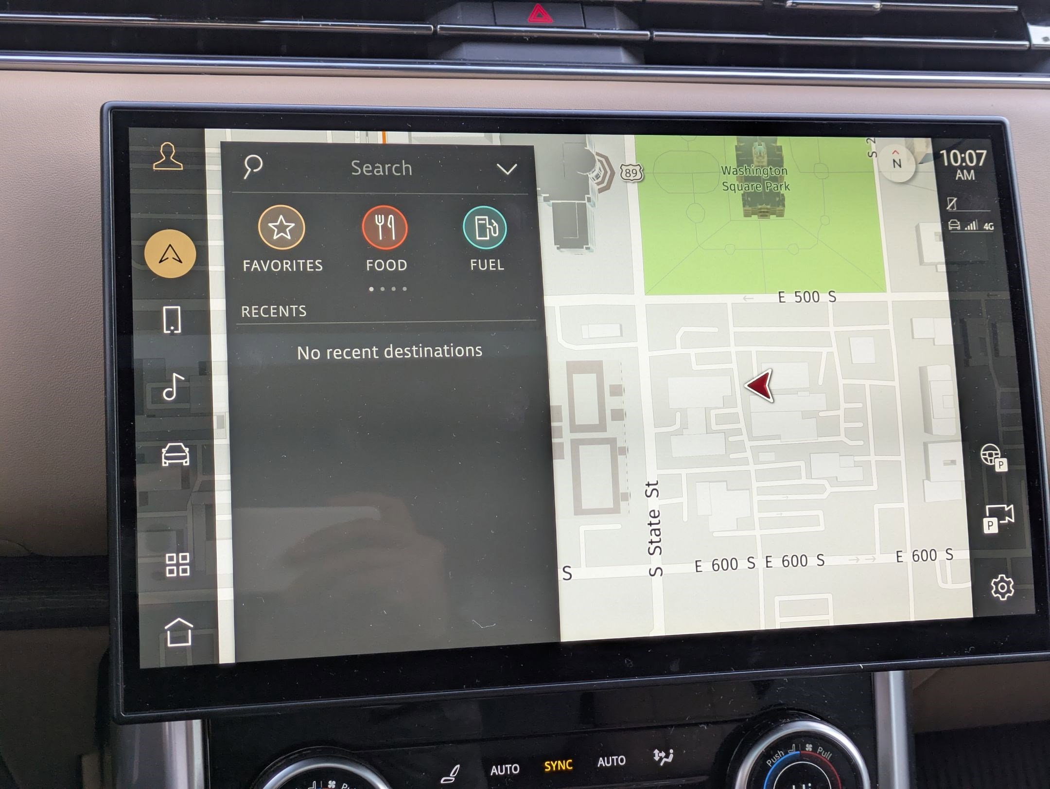 Used 2023 Land Rover Range Rover SE image 22