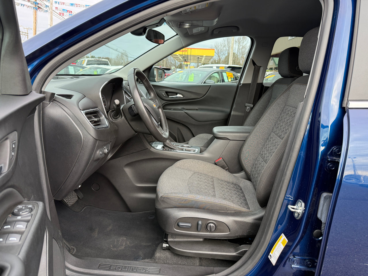 Used 2022 Chevrolet Equinox LT image 10