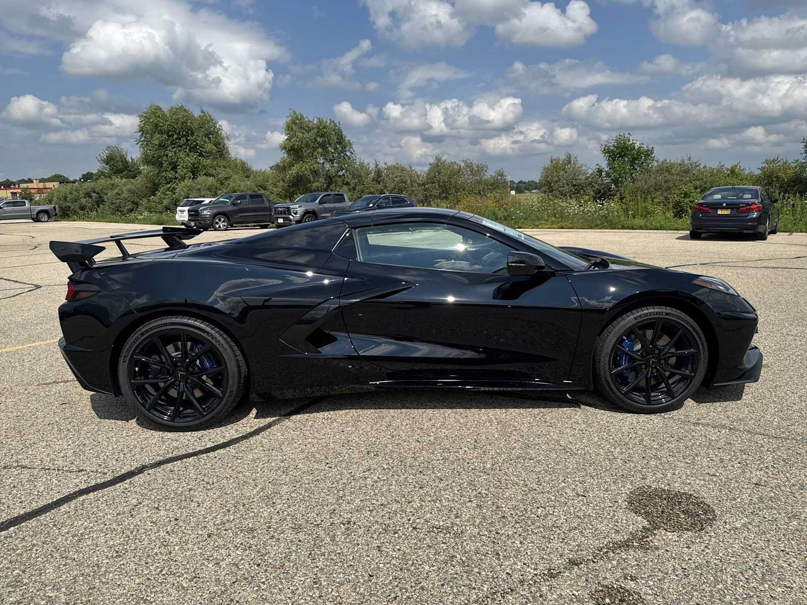 New 2027 Chevrolet Corvette Stingray Convertible w/ Z51 Performance Package RWD image 8