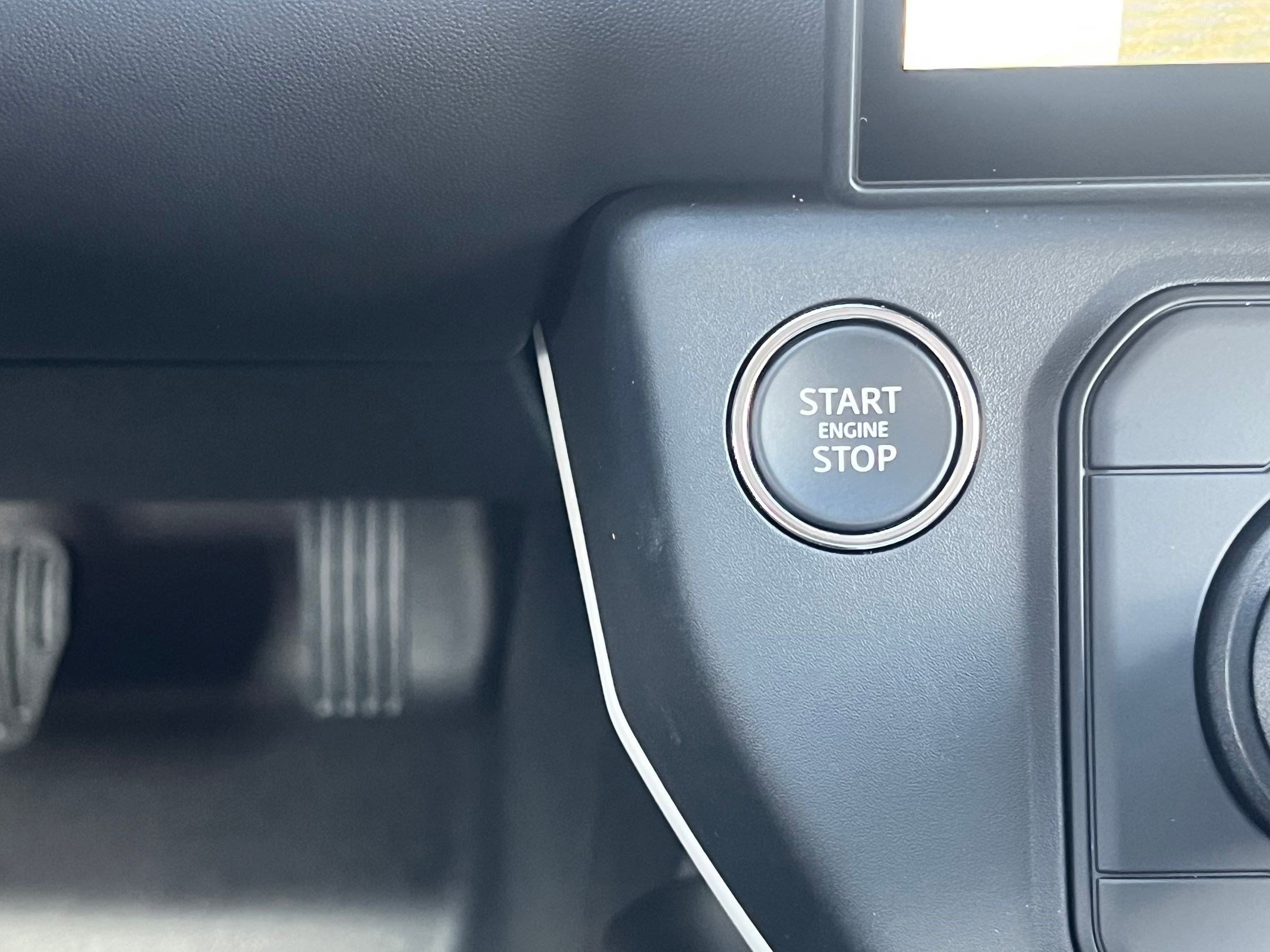 New 2026 Land Rover Defender 110 S image 27