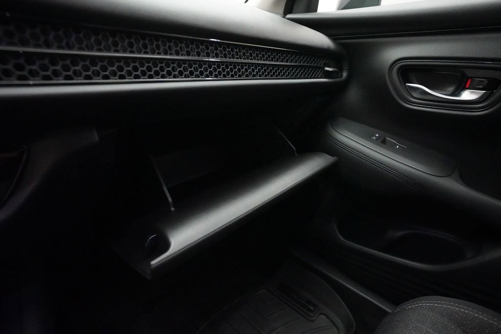 Used 2023 Honda HR-V LX image 29