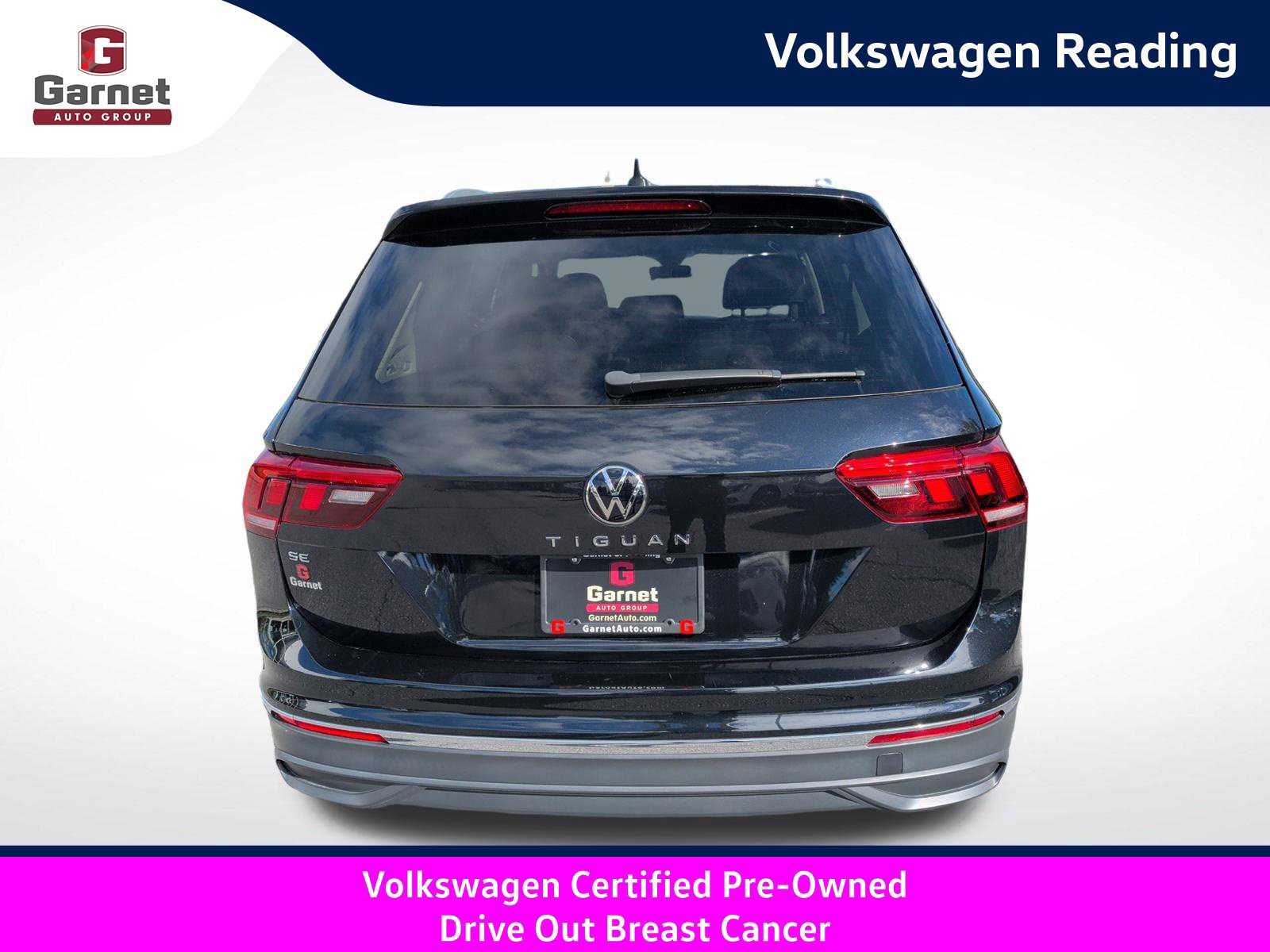 Certified 2023 Volkswagen Tiguan SE w/ Panoramic Sunroof Package FWD image 4