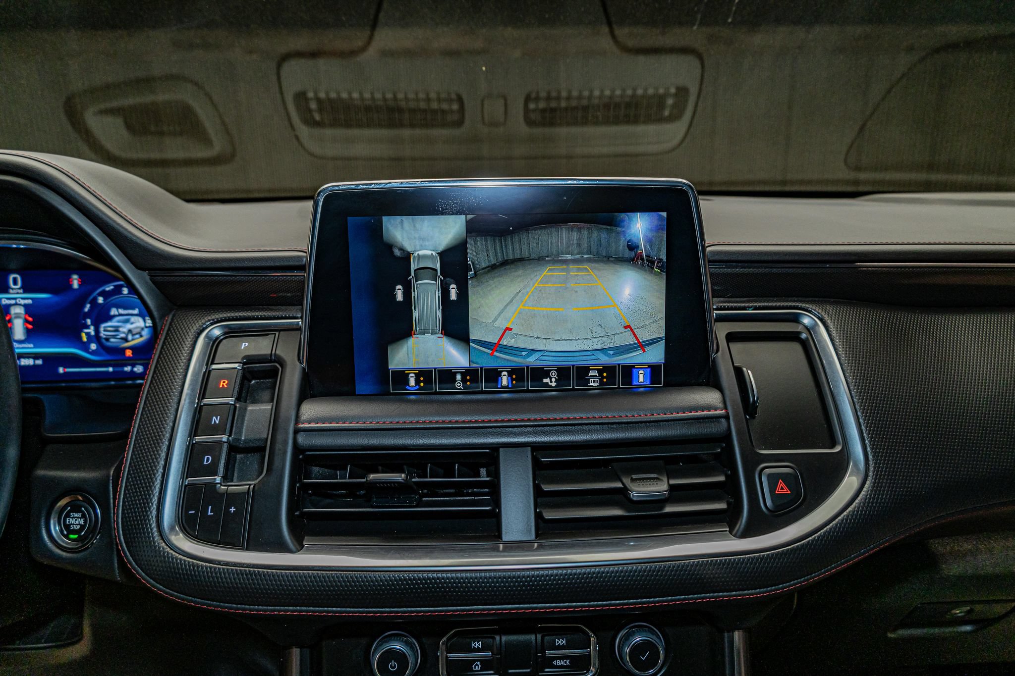 Used 2023 Chevrolet Tahoe RST w/ Luxury Package AWD/4WD image 19