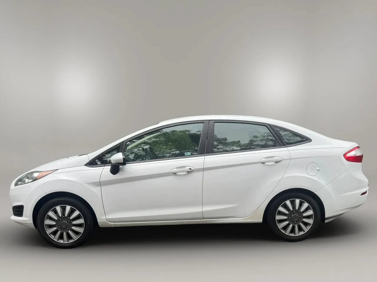 Used 2015 Ford Fiesta S FWD image 6