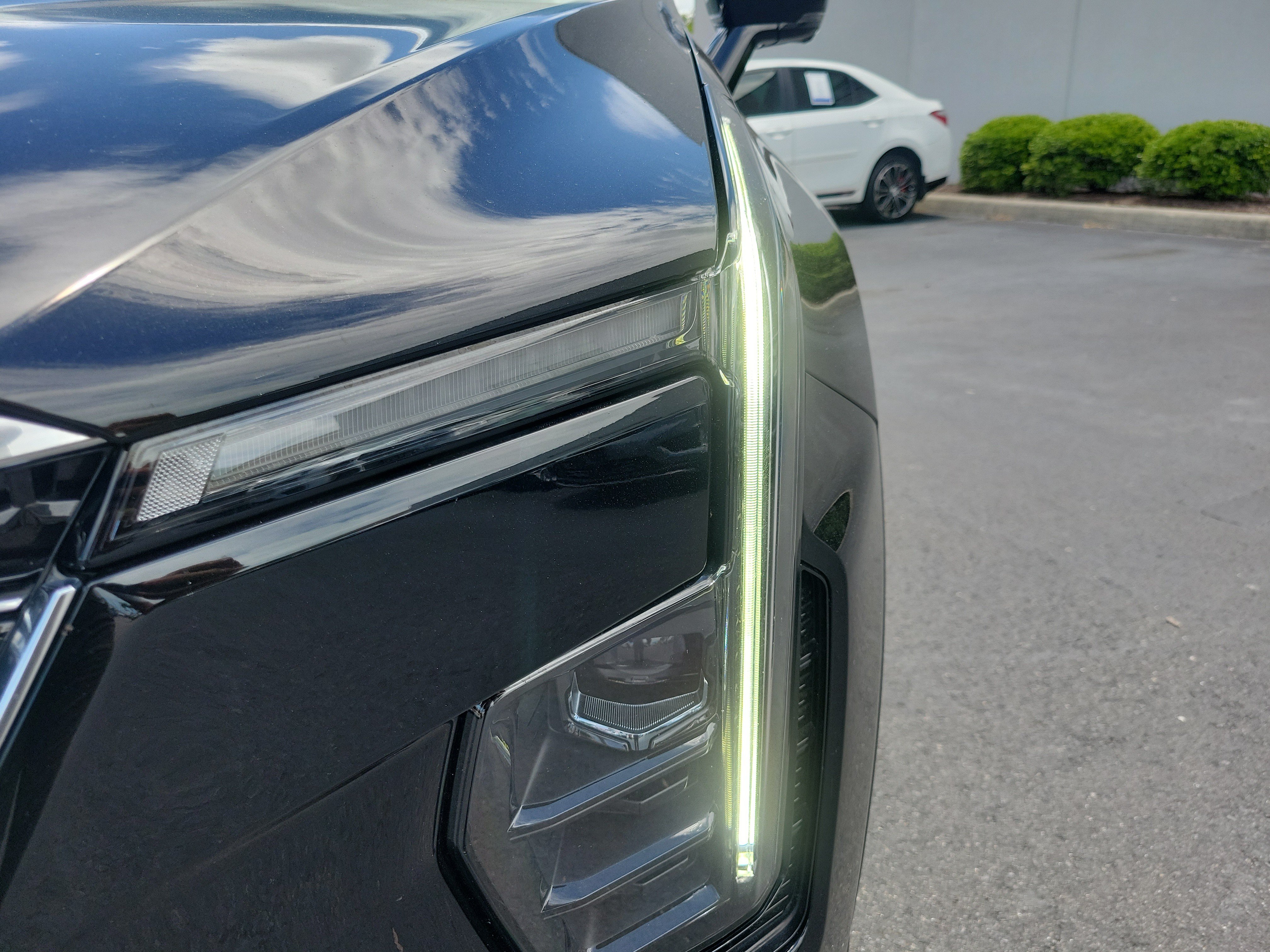 Certified 2025 Cadillac XT4 Premium Luxury FWD image 9